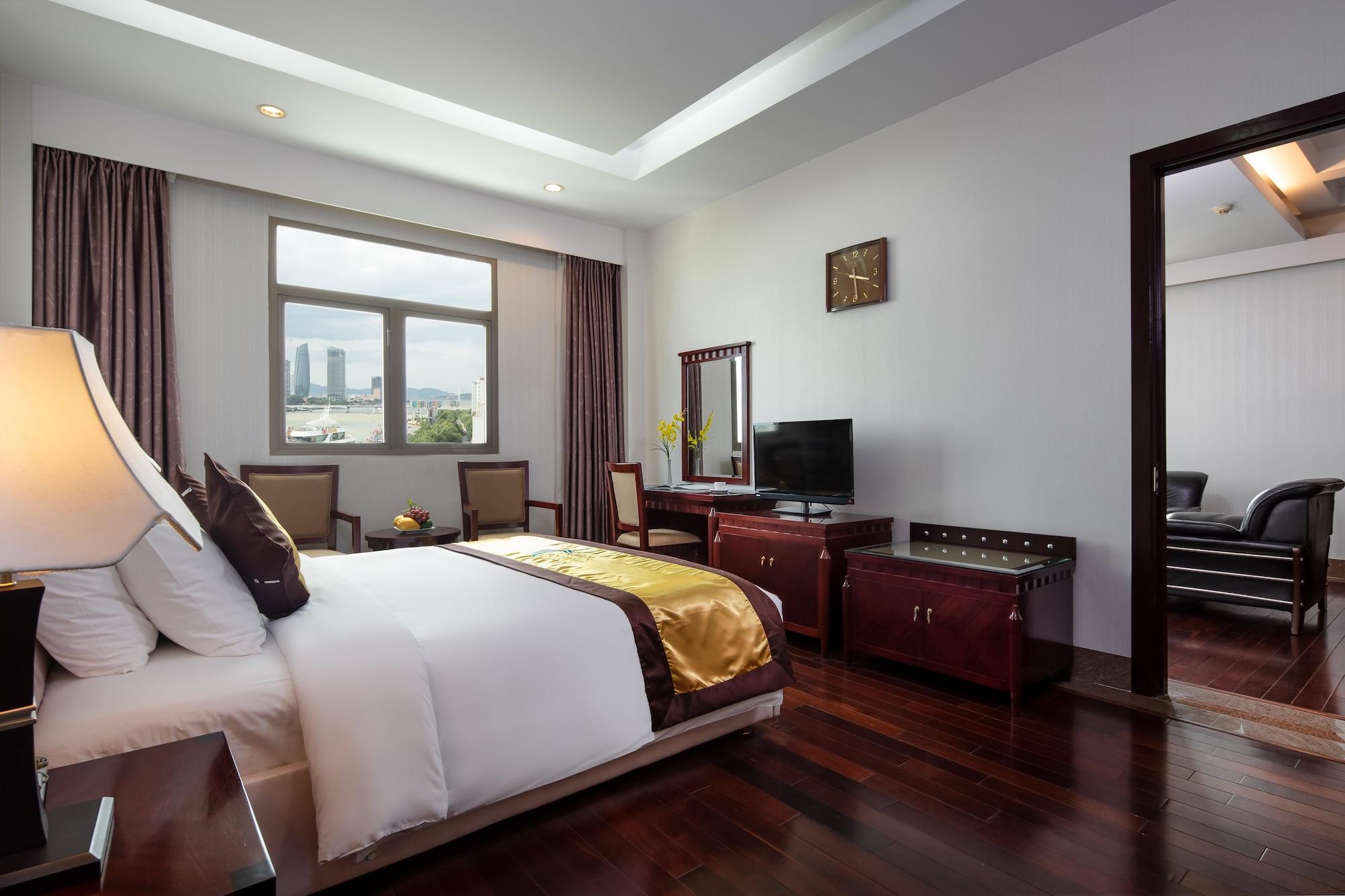 Hotel Riverside
