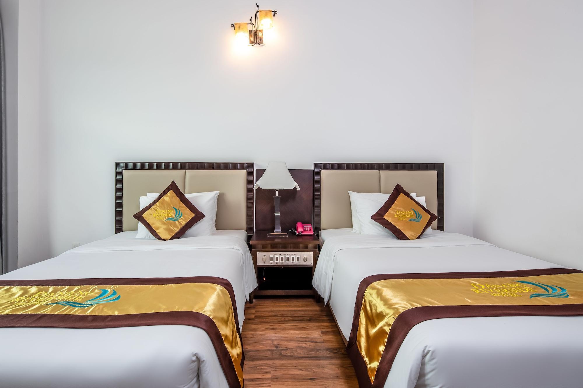 Riverside Hotel 4*