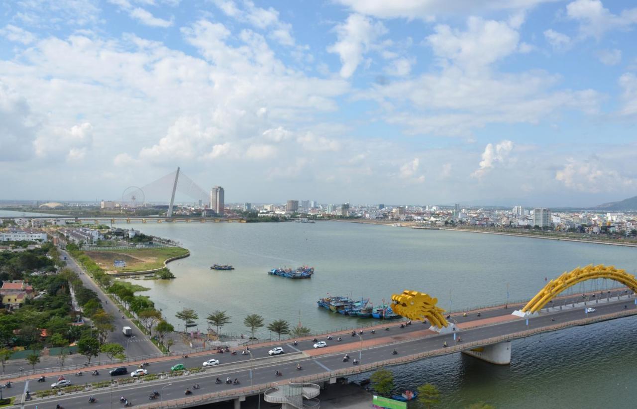 Riverside Hotel 4*